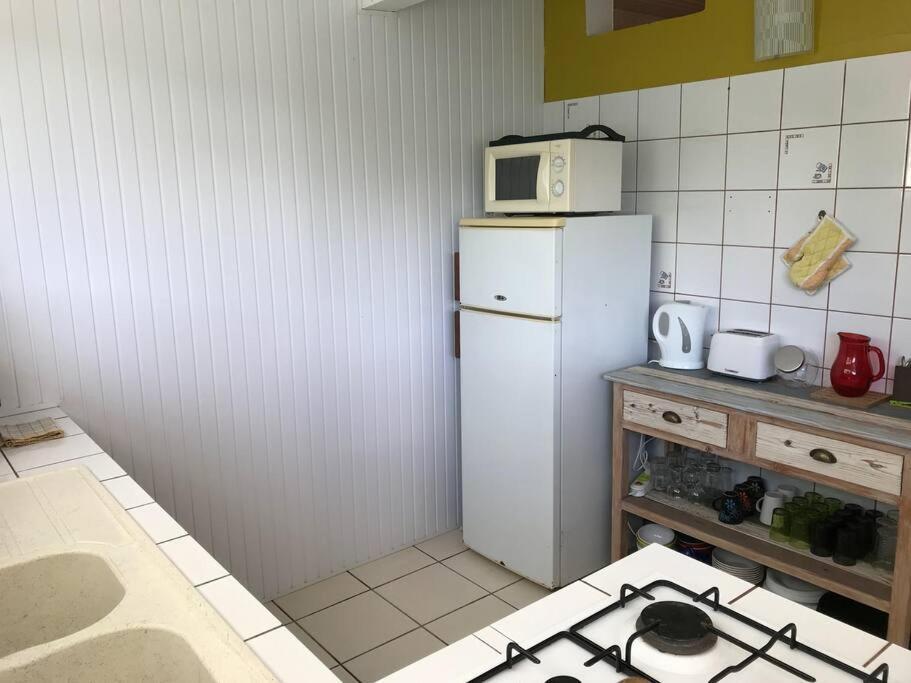 Case A Lili, Joli Bas De Villa Face A La Mer. Terre-De-Haut Esterno foto